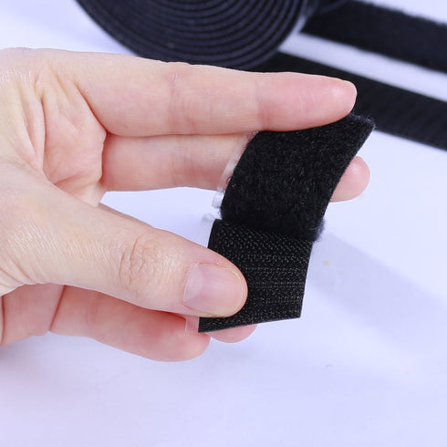 3M Hook and Loop Tape with Box Cutter